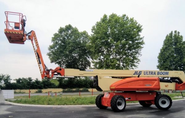 JLG 1250 AJP diesel boom